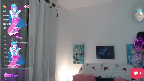 Snapshot of yeliana_sexy chatting on 02/14/25, 08:52 Valery online show from 02/14/25, 08:52