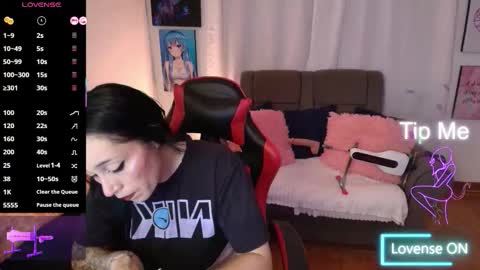 Snapshot of yeliana_sexy chatting on 09/17/25, 07:10 Valery online show from 09/17/25, 07:10