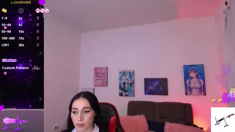 Snapshot of yeliana_sexy chatting on 11/27/25, 02:02 Valery online show from 11/27/25, 02:02