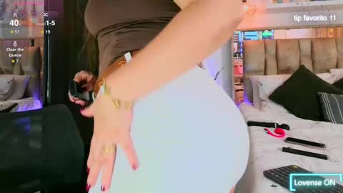 yellow_lily online show from 06/02/26, 04:31