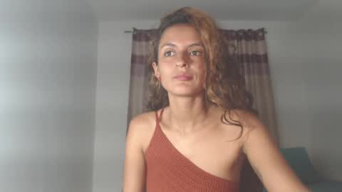 Snapshot of yemaya_28 chatting on 04/27/26, 04:32 Yemaya 28 online show from 04/27/26, 04:32