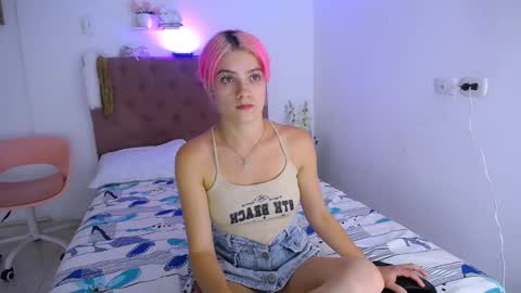 Snapshot of yemfairymcry chatting on 03/01/25, 09:37 YEM online show from 03/01/25, 09:37