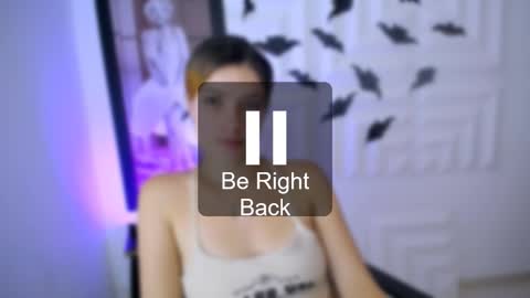 Snapshot of yemfairymcry chatting on 10/09/25, 02:15 YEM online show from 10/09/25, 02:15