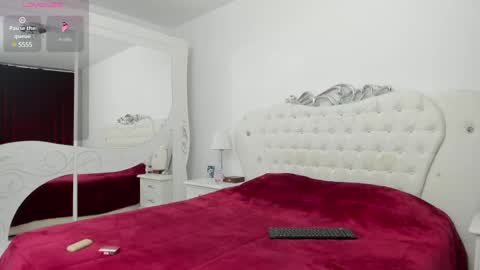 yennefer13 online show from 01/22/25, 08:38