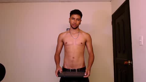 Snapshot of yerfon_s1 chatting on 12/18/24, 10:46 Yeff ind. model online show from 12/18/24, 10:46