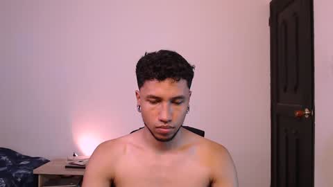 Snapshot of yerfon_s1 chatting on 01/14/25, 09:20 Yeff ind. model online show from 01/14/25, 09:20