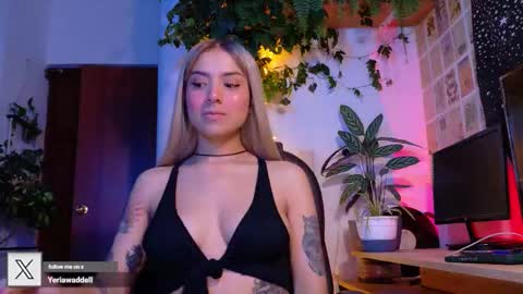 Snapshot of yeriawaddell_ chatting on 11/14/25, 10:29 yeriawaddell online show from 11/14/25, 10:29