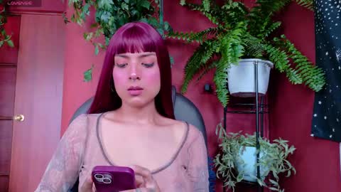 Snapshot of yeriawaddell_ chatting on 04/10/26, 08:24 yeriawaddell online show from 04/10/26, 08:24