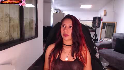 Yesi online show from 10/08/25, 02:36