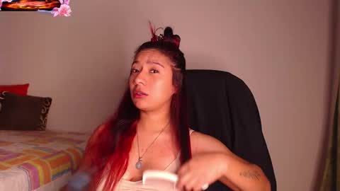 Yesi online show from 10/13/25, 03:34