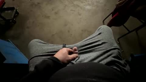 Snapshot of yesdaddystickitin2 chatting on 04/03/26, 05:33 yesdaddystickitin2 online show from 04/03/26, 05:33