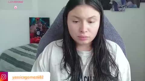 yessica_gomez01 online show from 02/16/26, 09:44