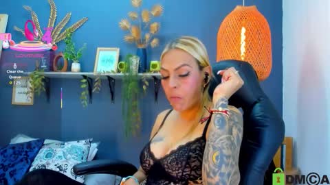 yessika_parker online show from 11/06/25, 02:23