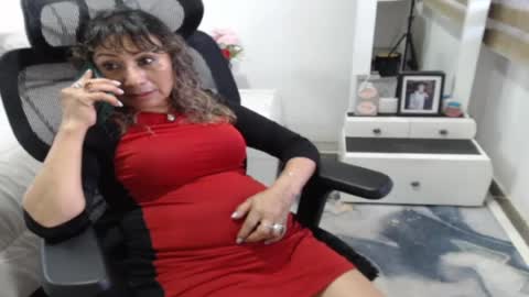 Snapshot of yessilatin chatting on 07/15/26, 10:04 jessy online show from 07/15/26, 10:04