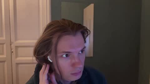 yexes online show from 01/18/25, 06:21