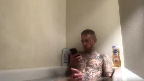 Snapshot of yfwb69xxx chatting on 01/15/26, 12:21 yfwb69xxx online show from 01/15/26, 12:21