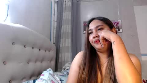 yhang_slut online show from 12/02/24, 10:39