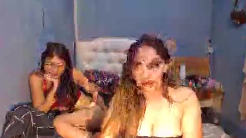 Snapshot of yhang_slut chatting on 05/23/26, 07:13 yhang_slut online show from 05/23/26, 07:13