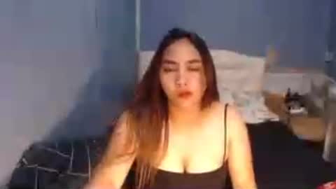 Snapshot of yhang_slut chatting on 06/20/26, 10:29 yhang_slut online show from 06/20/26, 10:29