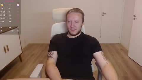 Snapshot of yhdxhy chatting on 09/10/25, 07:14 James online show from 09/10/25, 07:14