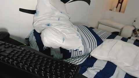 YINAROSS online show from 11/09/25, 02:48