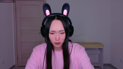 Snapshot of yingying_ chatting on 02/11/26, 01:32 yingying_ online show from 02/11/26, 01:32