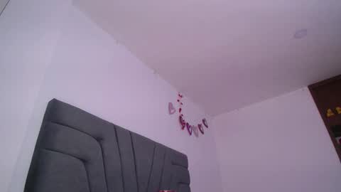 Yiny online show from 03/13/26, 09:27