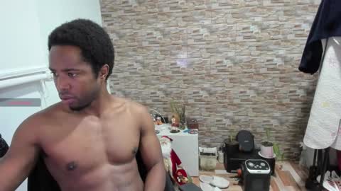 yinyyanghot online show from 12/16/25, 12:59