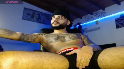 Snapshot of yio__cohen chatting on 12/10/24, 02:38 yio cohen  online show from 12/10/24, 02:38