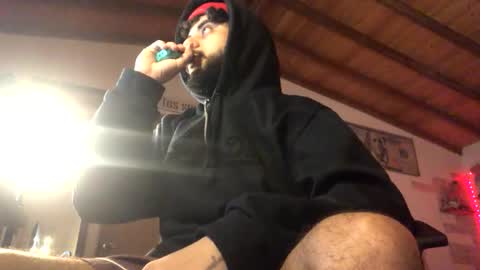 Snapshot of yio__cohen chatting on 01/07/25, 03:35 yio cohen  online show from 01/07/25, 03:35