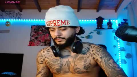 Snapshot of yio__cohen chatting on 01/14/25, 11:37 yio cohen  online show from 01/14/25, 11:37