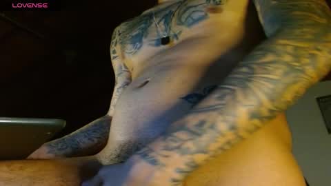 Snapshot of yio__cohen chatting on 02/01/25, 05:49 yio cohen  online show from 02/01/25, 05:49