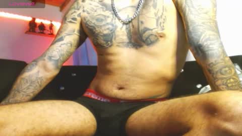 Snapshot of yio__cohen chatting on 03/11/25, 06:21 yio cohen  online show from 03/11/25, 06:21