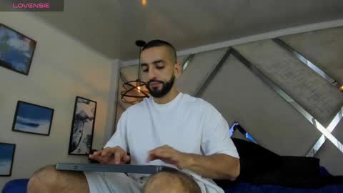 Snapshot of yiyo10_ chatting on 03/09/25, 04:16 Yiyo online show from 03/09/25, 04:16