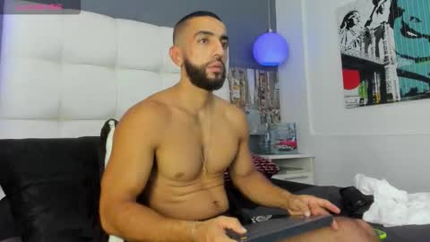 Yiyo online show from 11/09/25, 08:12