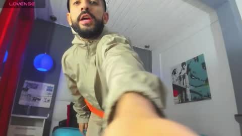 Yiyo online show from 02/11/26, 03:55