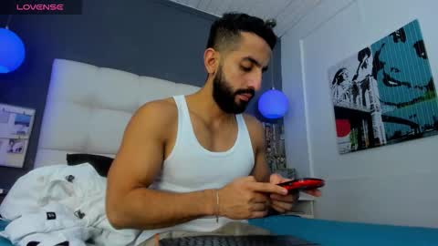 Yiyo online show from 02/12/26, 04:18