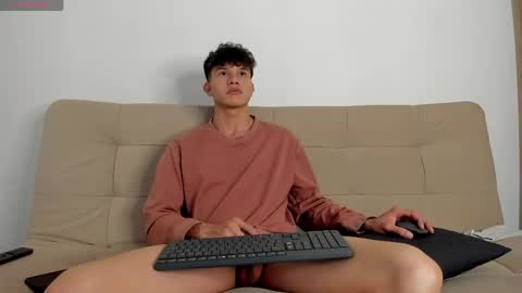 Snapshot of yizus_bonz chatting on 04/15/26, 07:58 yizus_bonz online show from 04/15/26, 07:58