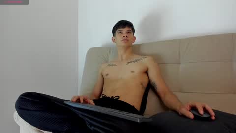 Snapshot of yizus_bonz chatting on 04/21/26, 11:29 yizus_bonz online show from 04/21/26, 11:29
