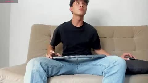 Snapshot of yizus_bonz chatting on 07/20/26, 10:34 yizus_bonz online show from 07/20/26, 10:34