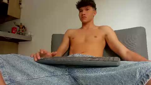 Snapshot of yizus_bonz chatting on 07/29/26, 02:59 yizus_bonz online show from 07/29/26, 02:59