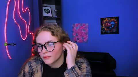 Snapshot of ylia_fress chatting on 04/03/26, 11:19 Ylia online show from 04/03/26, 11:19