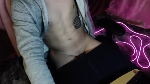 Darius online show from 10/22/25, 02:39