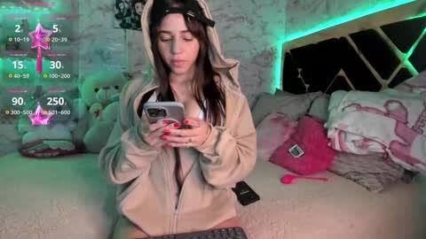 lucy online show from 03/09/25, 11:03