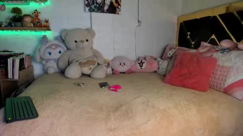 lucy online show from 11/11/25, 07:52