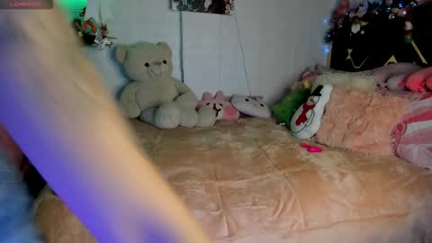 lucy online show from 12/04/25, 04:22