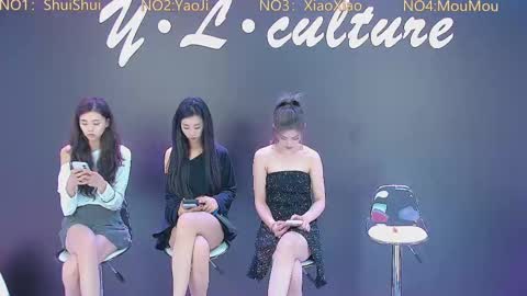 Snapshot of ylwh001 chatting on 09/08/25, 02:27 ylwh001 online show from 09/08/25, 02:27