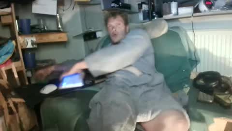 ynghotgerman92 online show from 10/13/25, 08:20