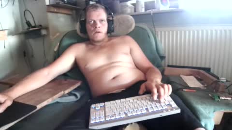 Snapshot of ynghotgerman92 chatting on 07/31/26, 07:08 ynghotgerman92 online show from 07/31/26, 07:08