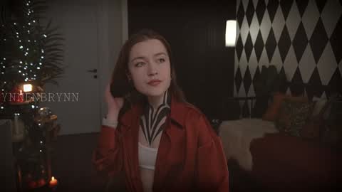 ynnenbrynn online show from 12/19/24, 09:29